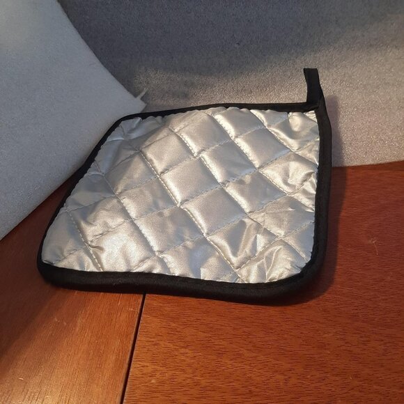 NEW ! Grinch Oven Mitts and Pot Holders Set 3 - Picture 5 of 5